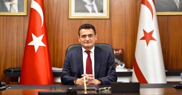 Dursun Oğuz Kimdir?