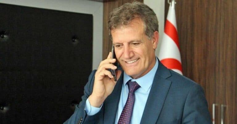 Prof. Dr. Erhan Arıklı Kimdir?