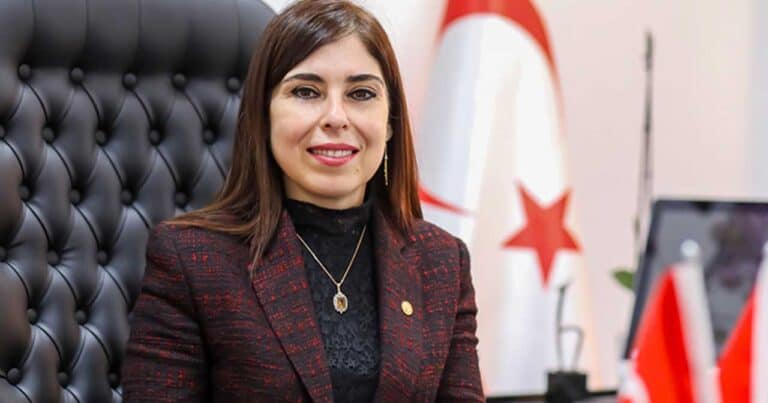 ‘Yatılı tedavi gören hastaların bakımı için dışarıdan hizmet satın almasının önüne geçilecek’