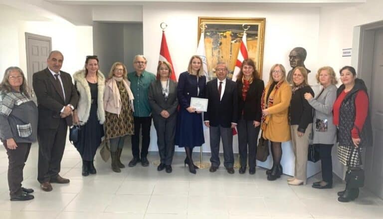 Tüm gelir Yaşlı Hakları ve Ruh Sağlığı Derneği’ne bağışlandı