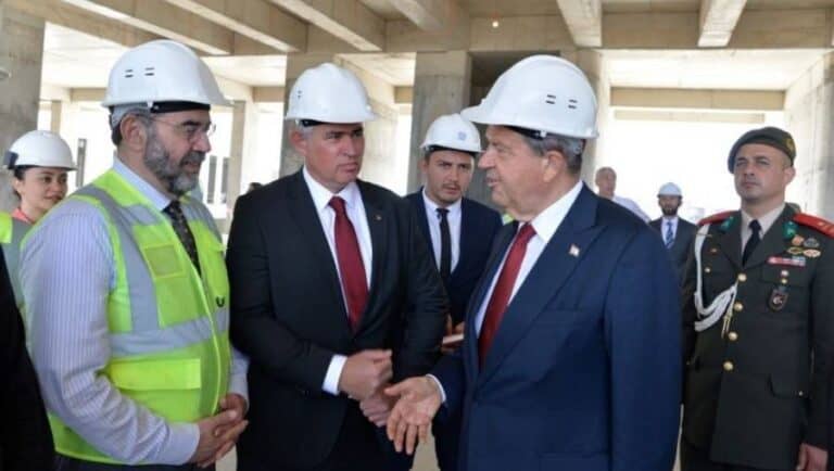 Cumhurbaşkanlığı Yerleşkesi için tarih 15 Kasım 2024