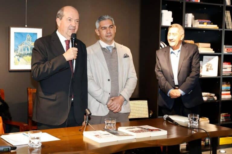 Turgül Tomgüsehan’ın “Ada Karanlığından” Kitabının Tanıtımı Yapıldı