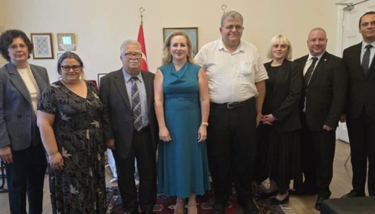 İngiltere’deki Türk Okullarına Kira ve Eğitim Desteği Sağlanacak